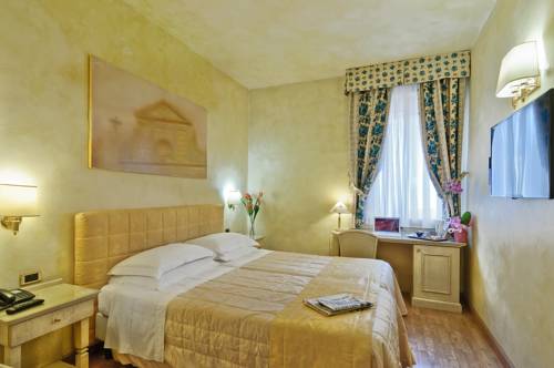 Hotel Alba Palace