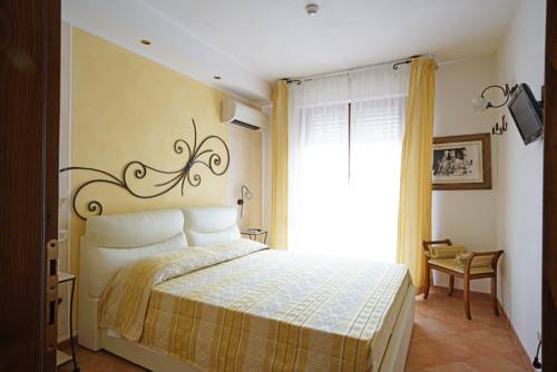 Lola Piccolo Hotel