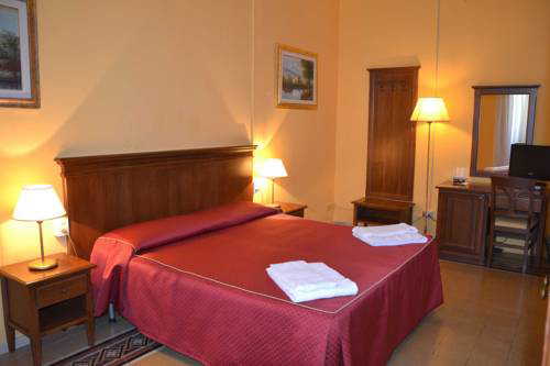 Stefania Rooms