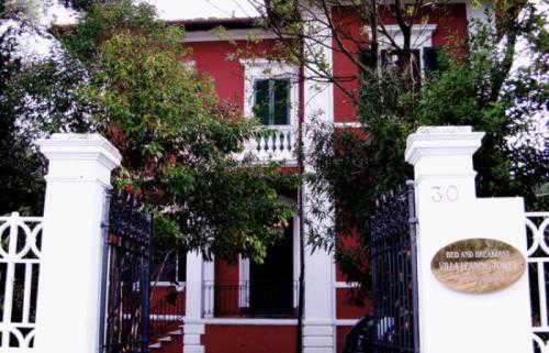 Villa Leaning Tower